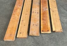 Gulvbræt i fyrretræ 150 cm.