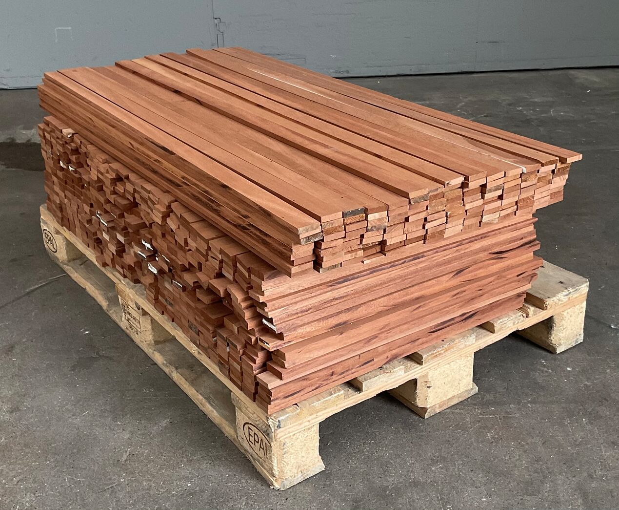 Mahognilister med sømhuller 3,9x1,0x120 cm