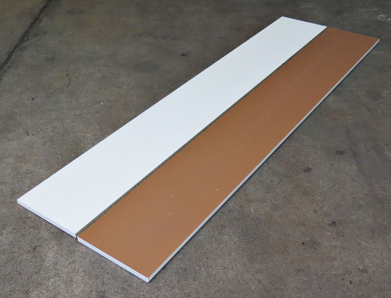 Vinduesplade 31,5 x 210 cm