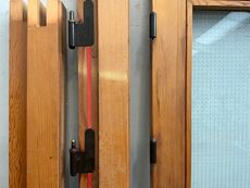 Dobbeltdør med karm