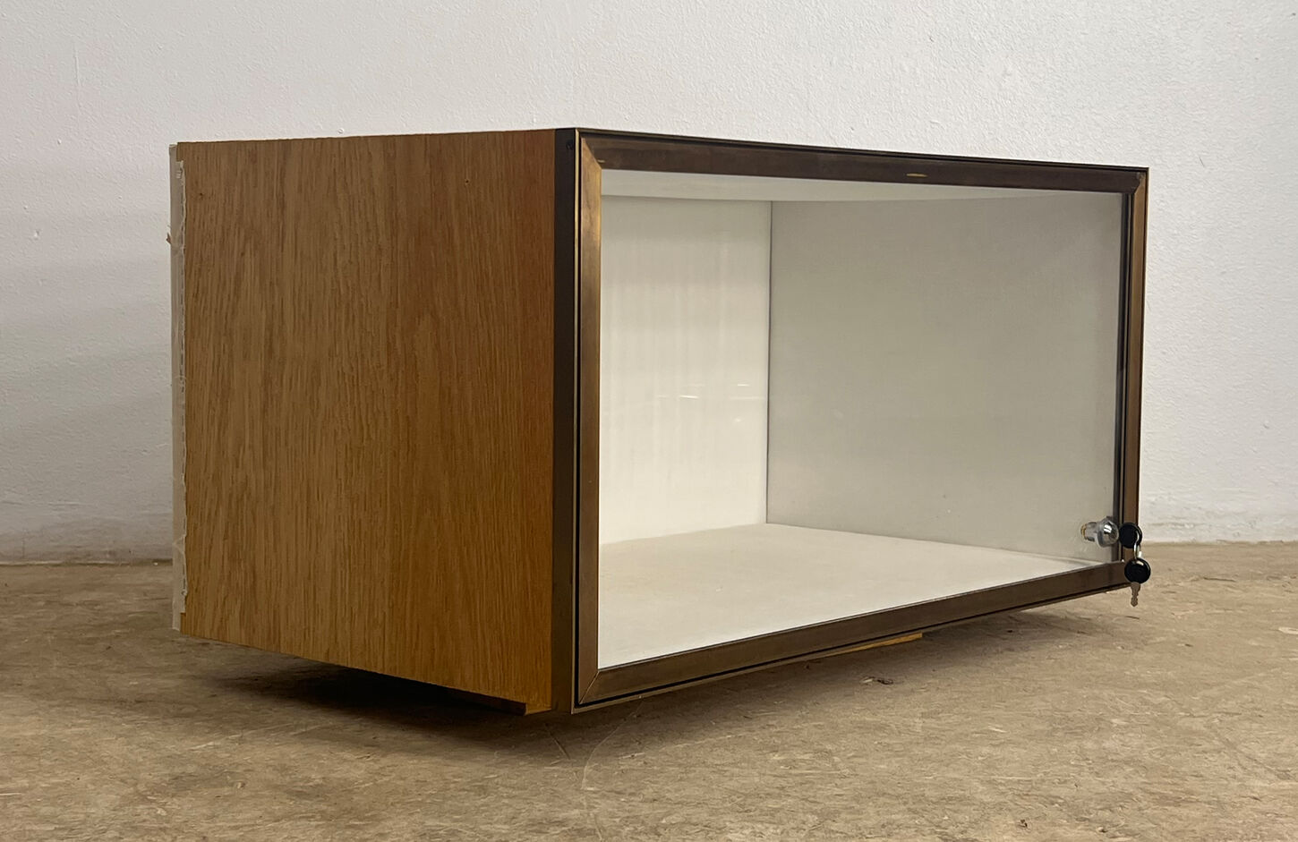 Skab / Smykkemontre - 80 x 40 x 45 cm