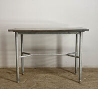 Bord i rustfrit stål