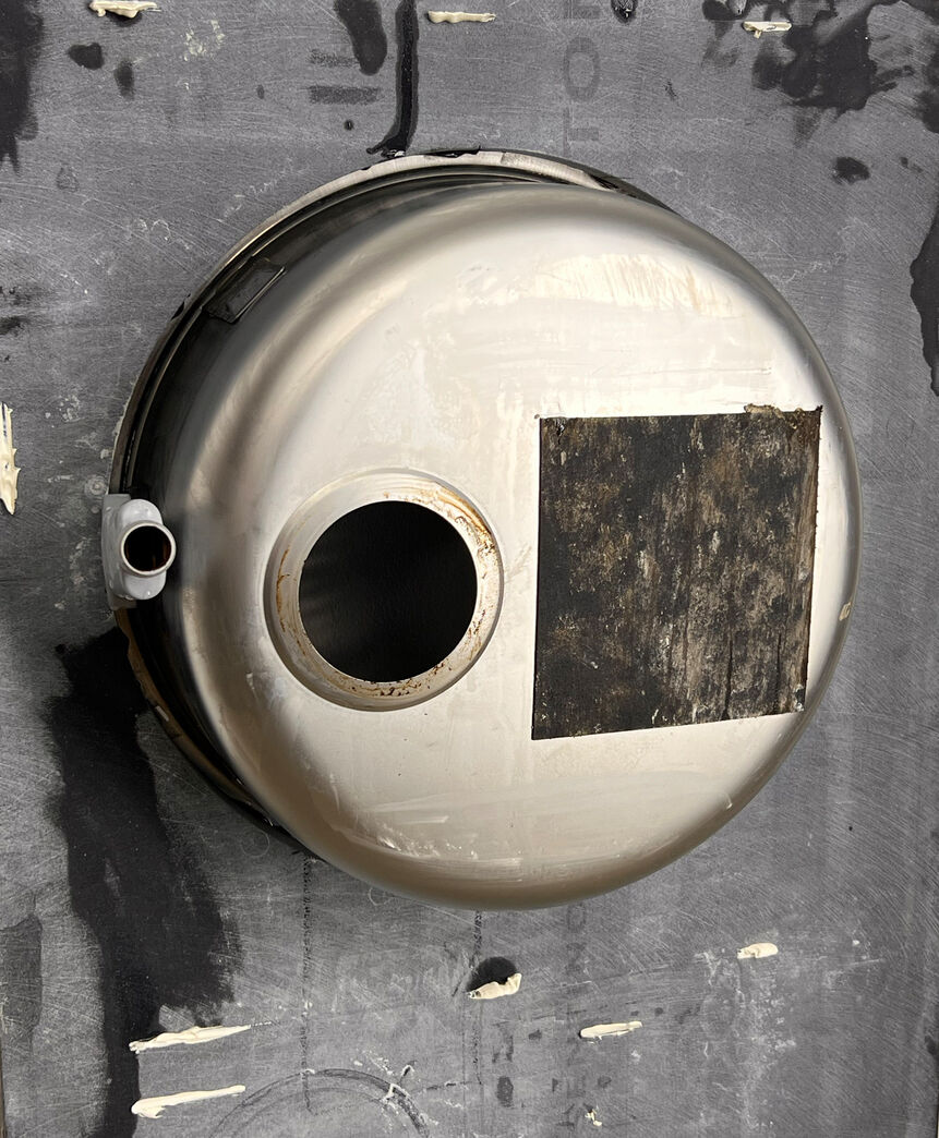 Bordplade med vask 121 cm