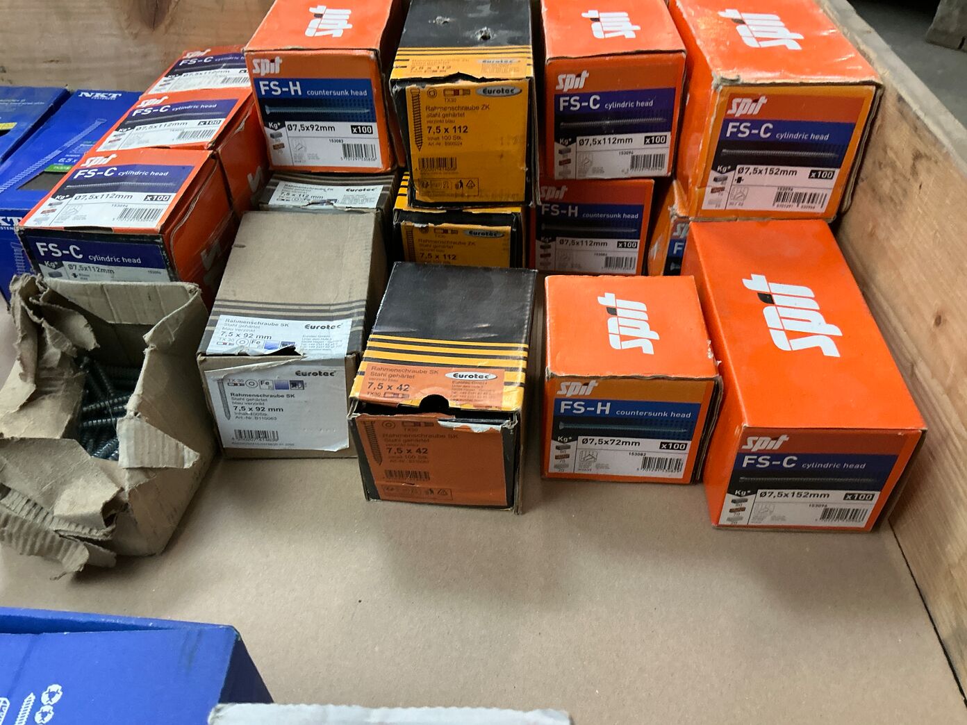 Facade ankre og karmskruer