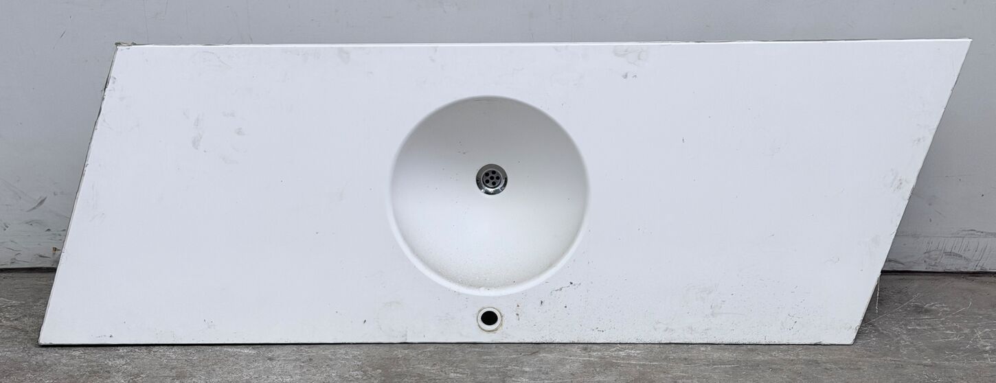 Corian bordplade med rund vask