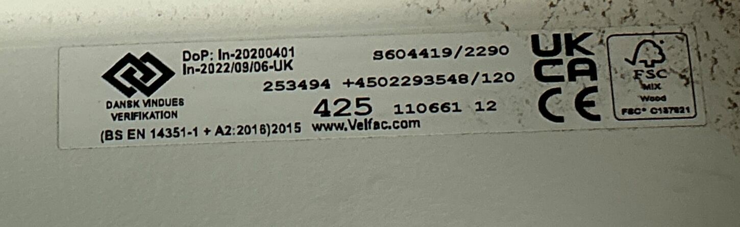 Sort energivindue m/lamineret glas