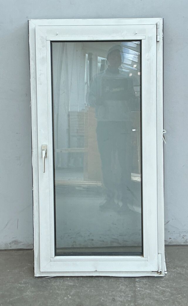 Plast termovinduer med dreje/kip