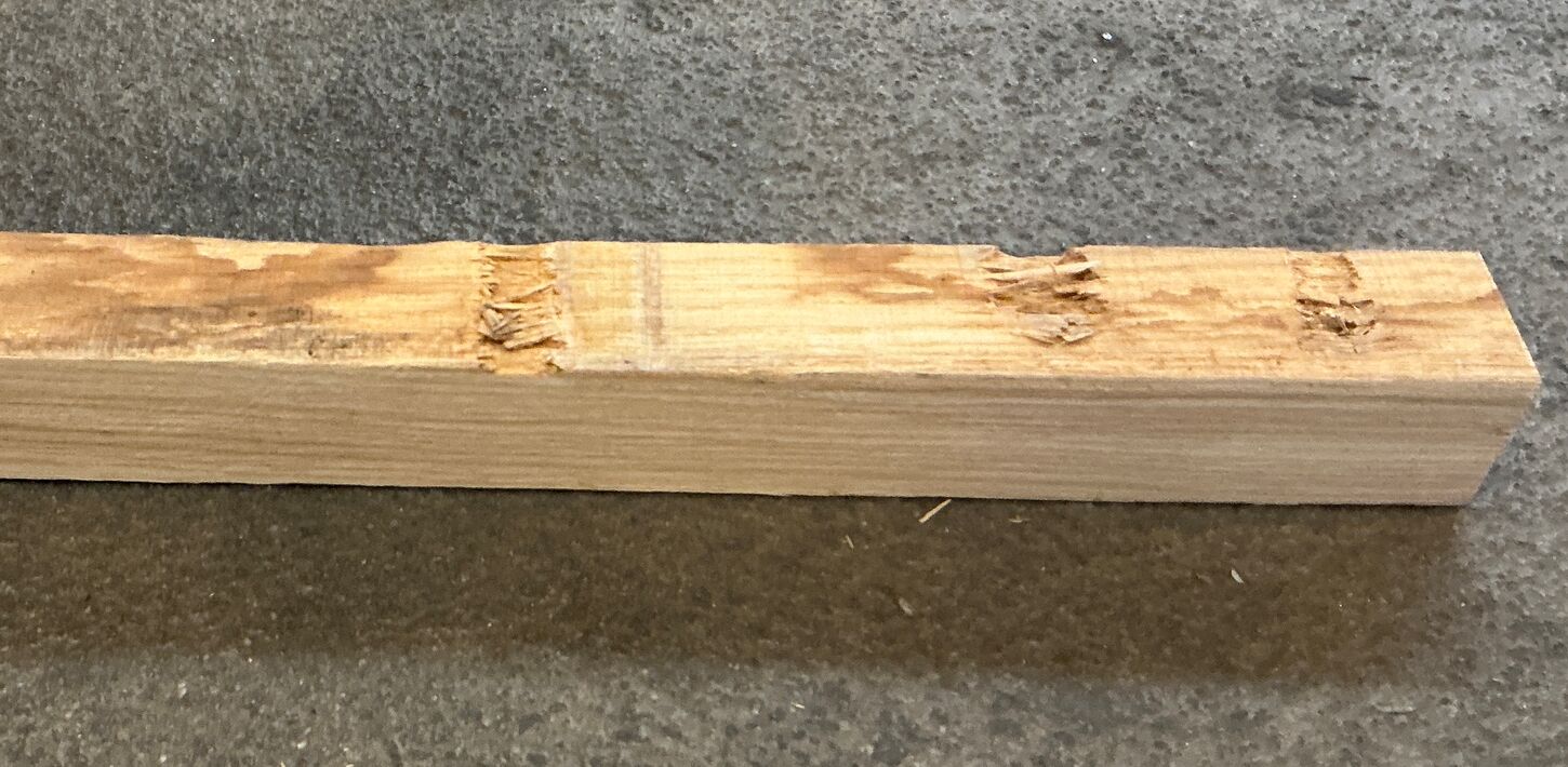 2. sortering af Egetræsstave ca 46x48x800mm