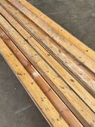 Brugte gulvbrædder i fyr, 14 m2, 8,9 cm