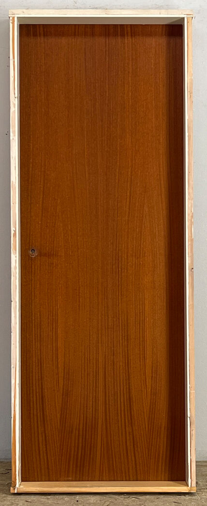 Mahognifineret dør med karm