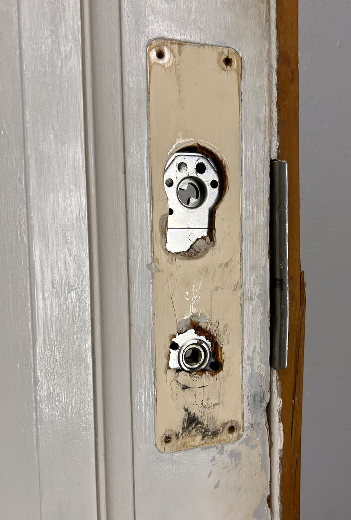 Fyldningsdør med karm