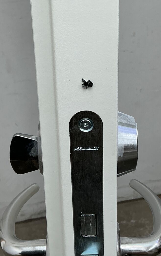 EI1-30/38dB branddør m/karm hh.