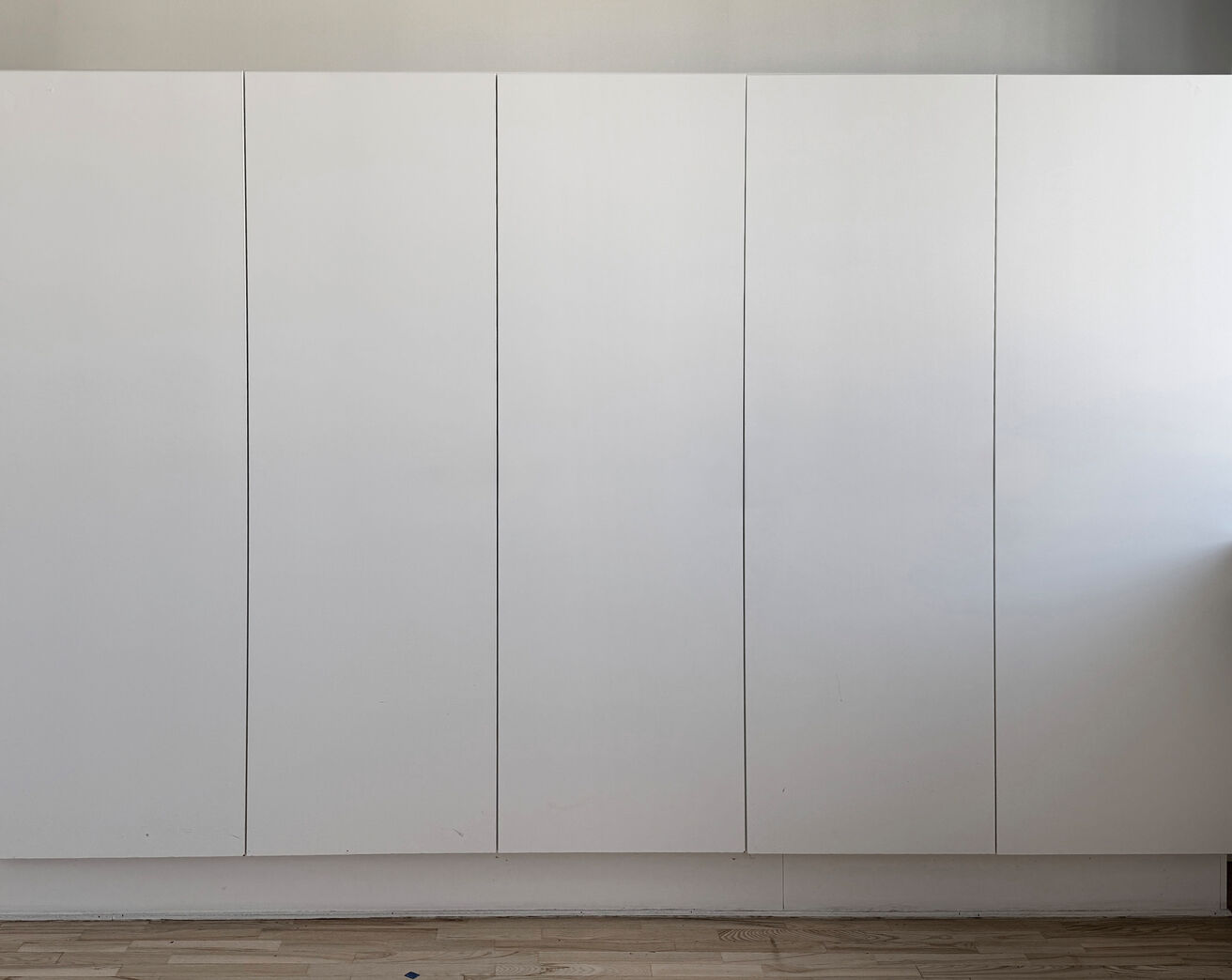 Svane højskab med 5 hylder 195x60x42