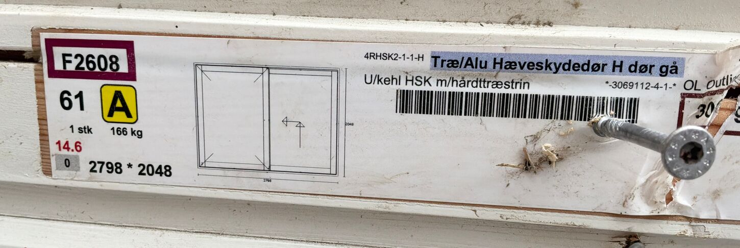Hæve/sænke skydedør med karm fra Outrup