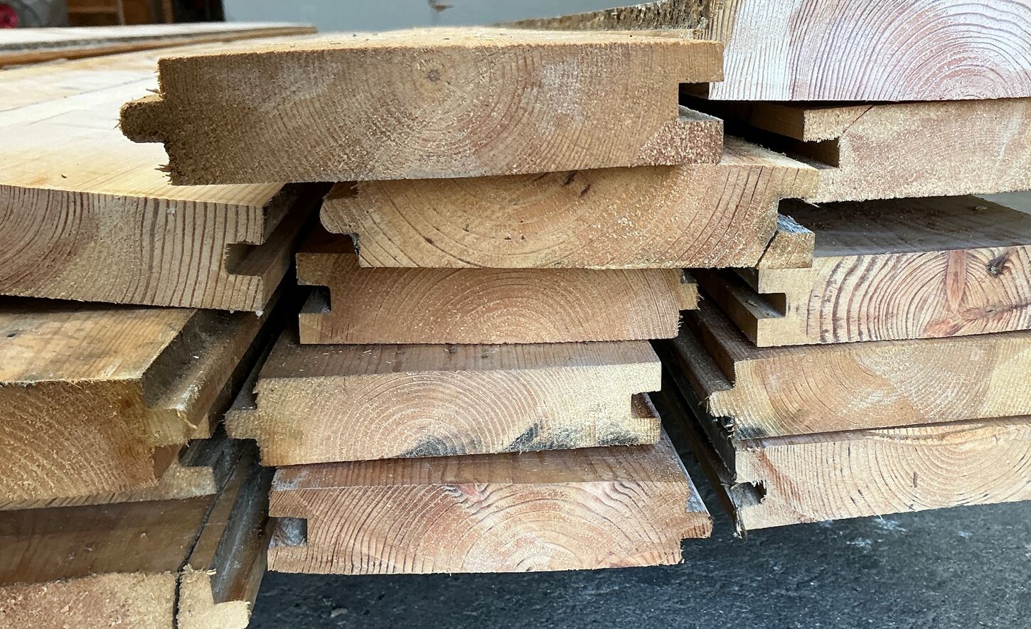 Brugt gulvbrædder i fyr, 11m2, 11,3 cm