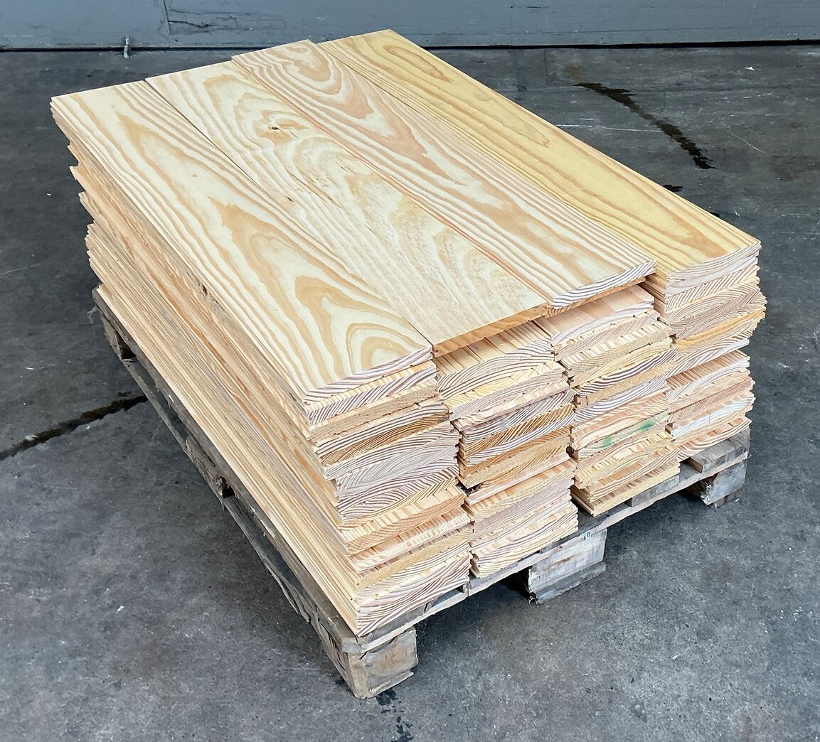 Gulvplanke i Pitch Pine - 18 cm bredde
