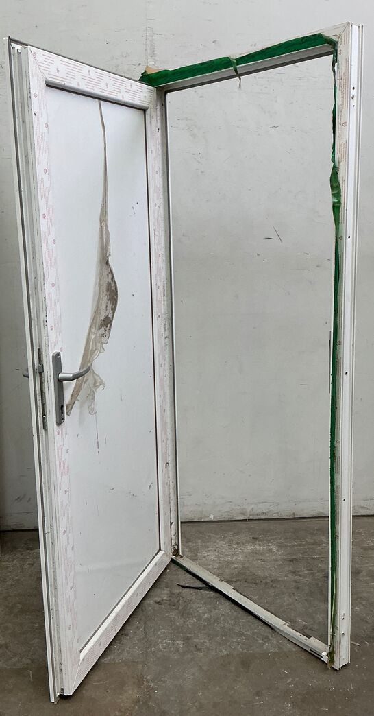 Plastik dør med karm