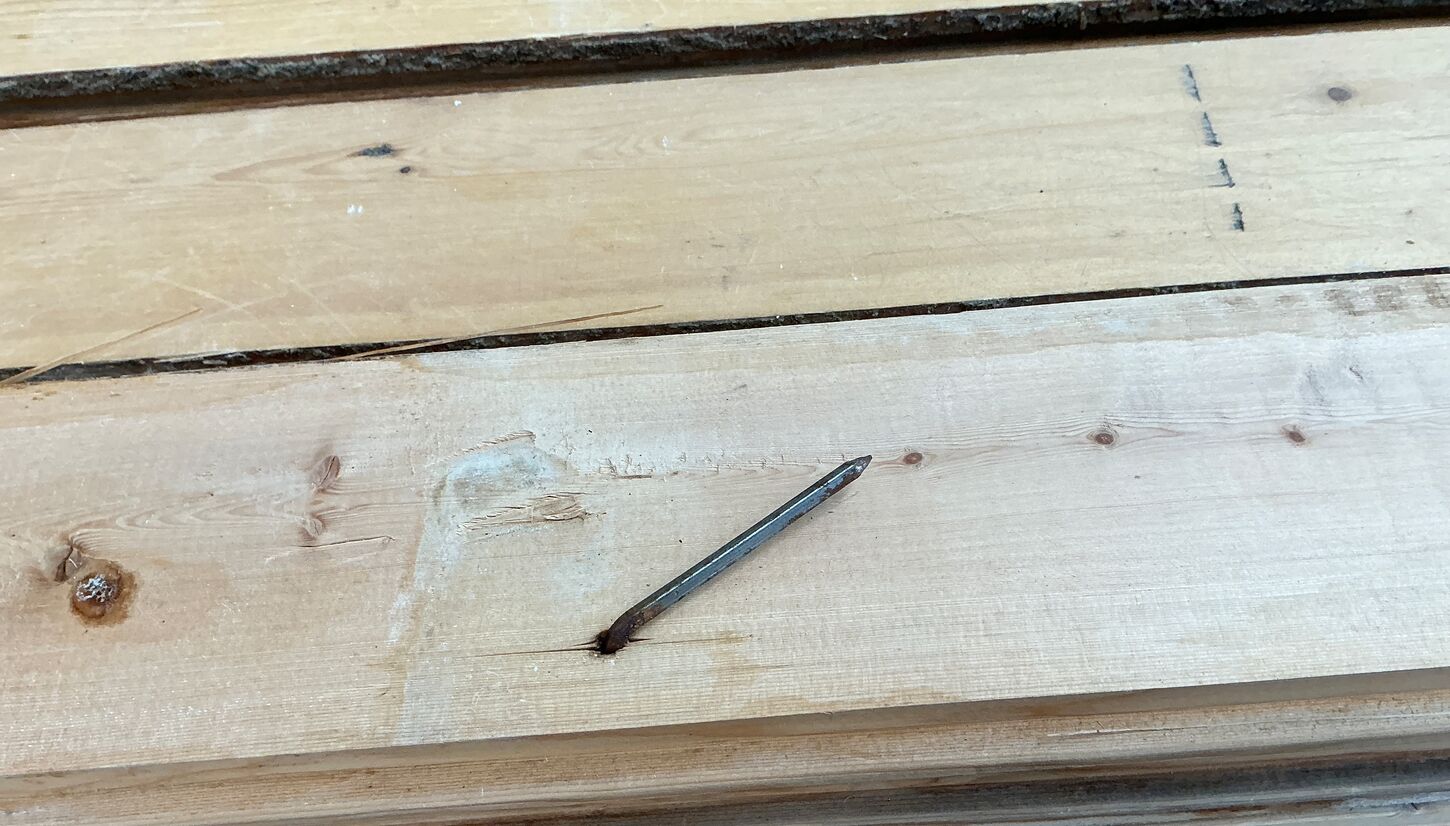 Brugt gulvbrædder i fyr, 6m2, 10 cm