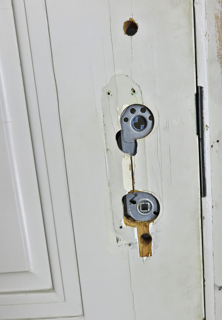 Fyldningsdør med karm