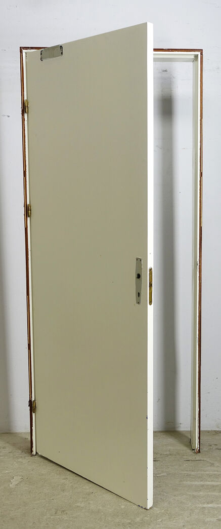 Indvendig dør med karm