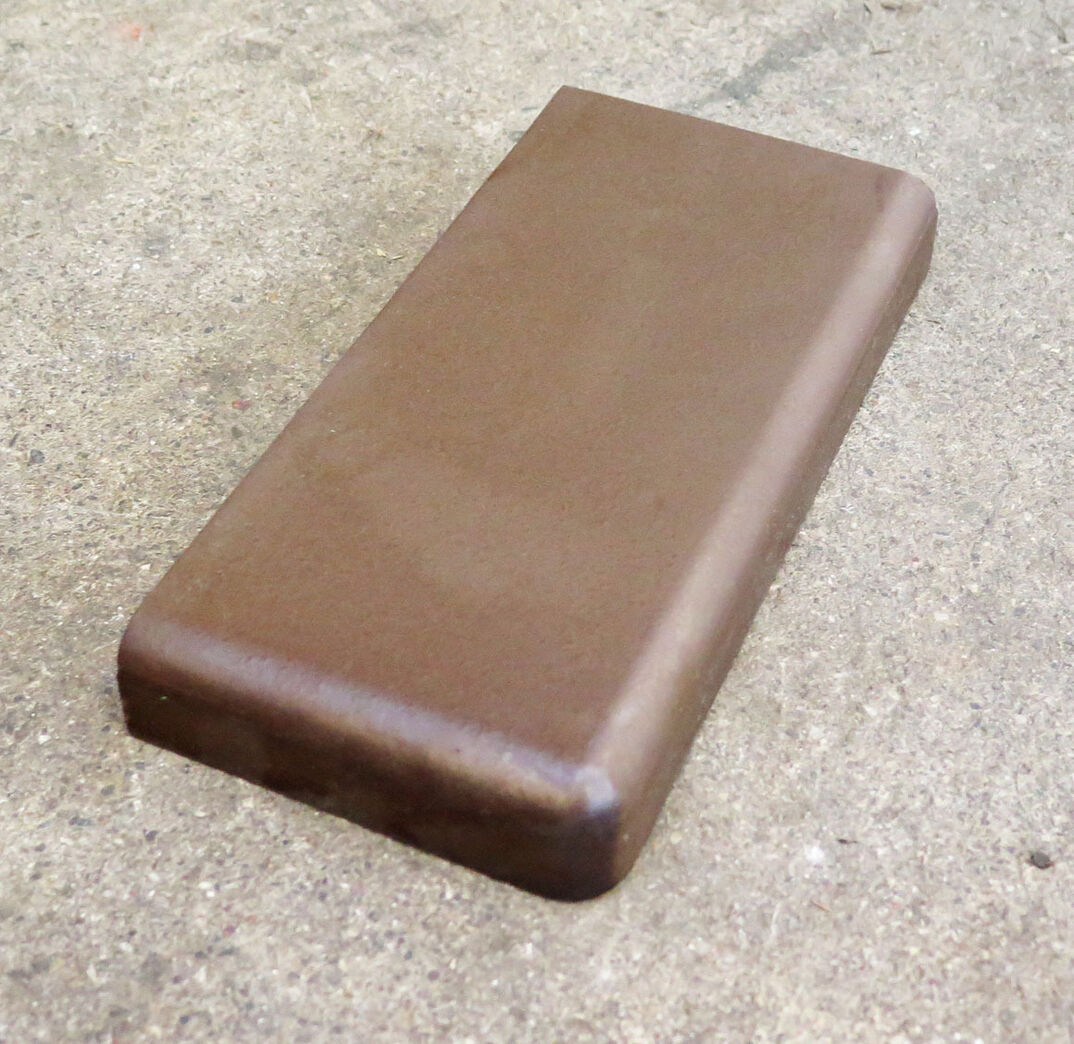 Hasle hjørneklinke, mørk brun, venstre