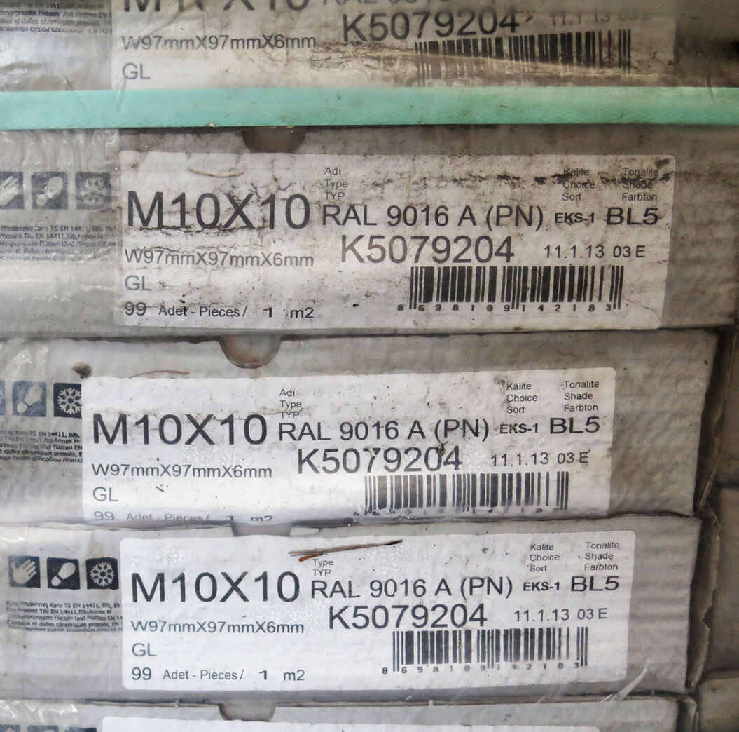 Vitra hvide fliser på net - 1 m2