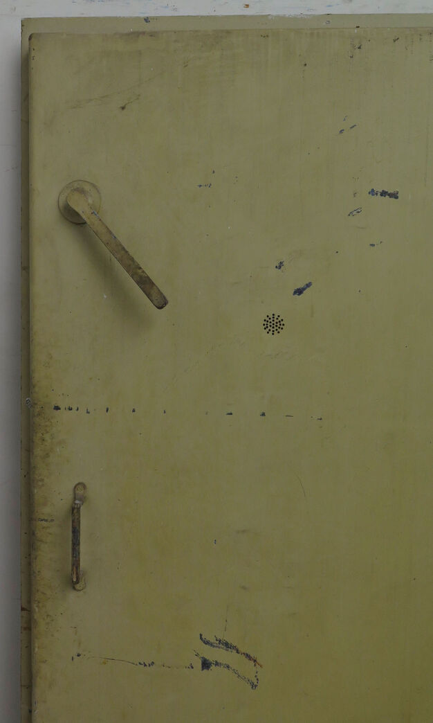 Gammel ståldør fra 40éren