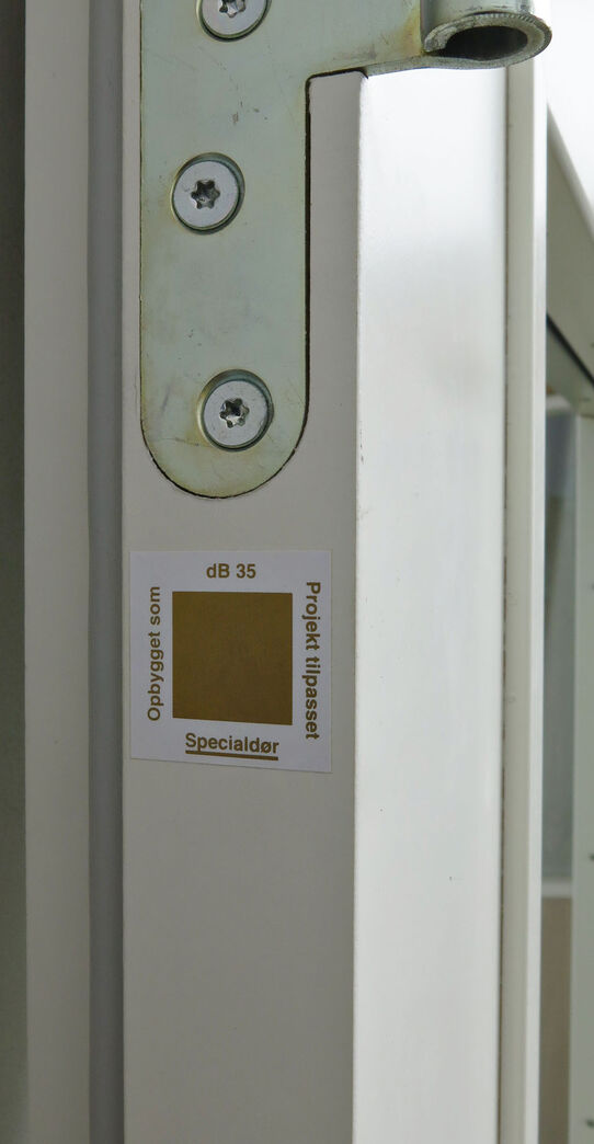 Lyddør dB35 med glas uden karm