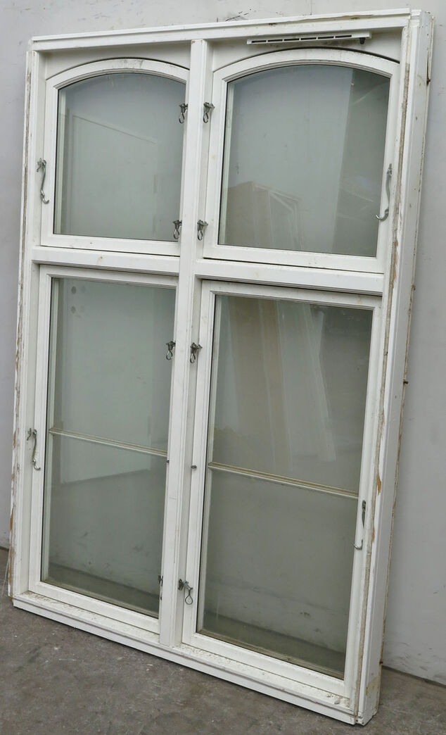 Sprossevindue med koblet ramme