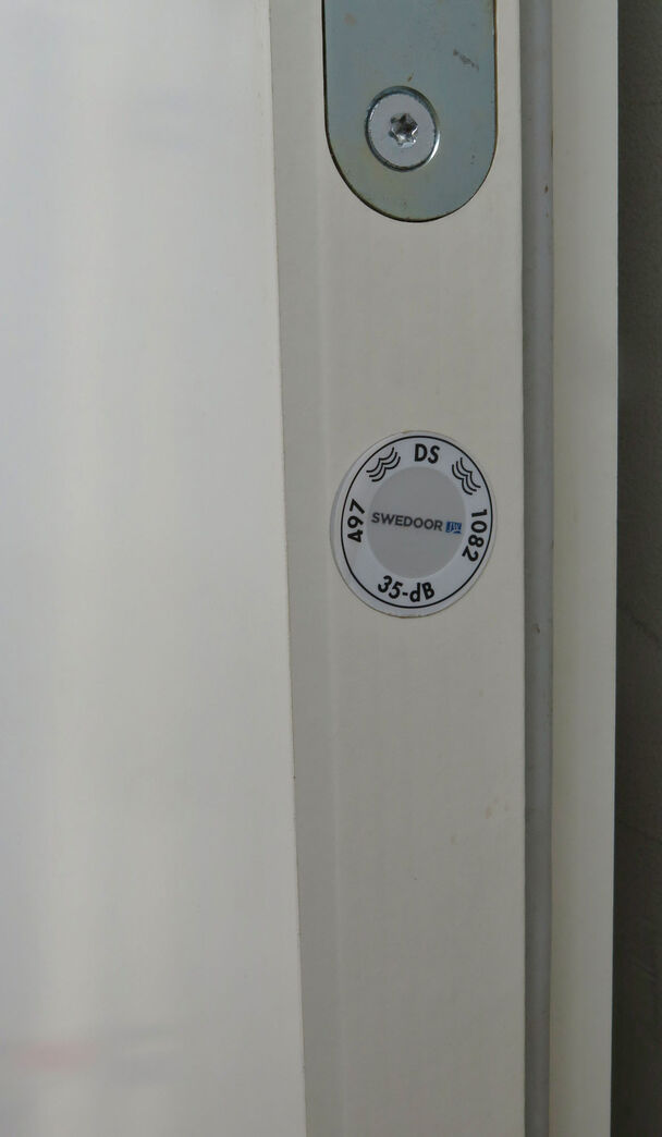 Lav Lyddør med karm dB35