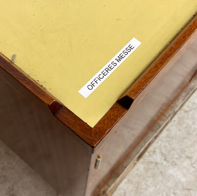 Skænk fra isbryderen 'Isbjørn' Skænk fra isbryderen 'Isbjørn'