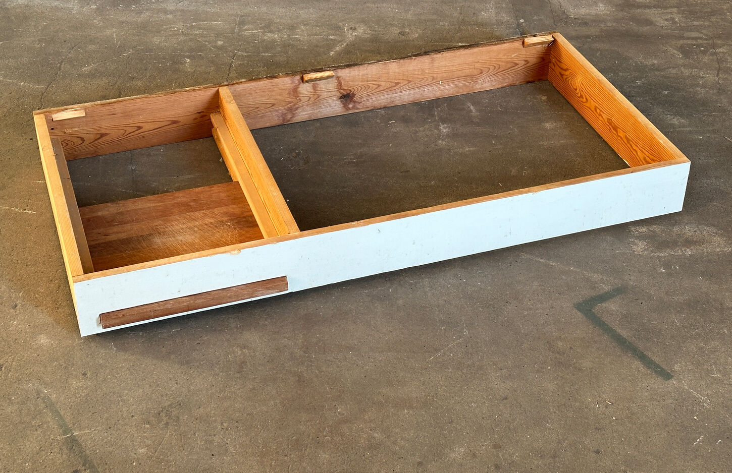 Ramme til køkken fra Vollsmose 120 cm