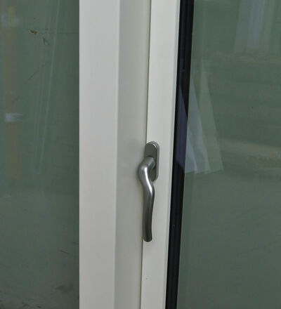 2-fags vindue med redningsåbning fra Vindunor