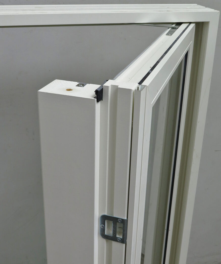 2-fags vindue med redningsåbning fra Vindunor