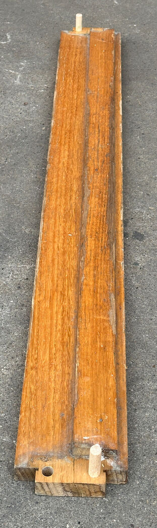 Bundstykke i egetræ til M9 karm