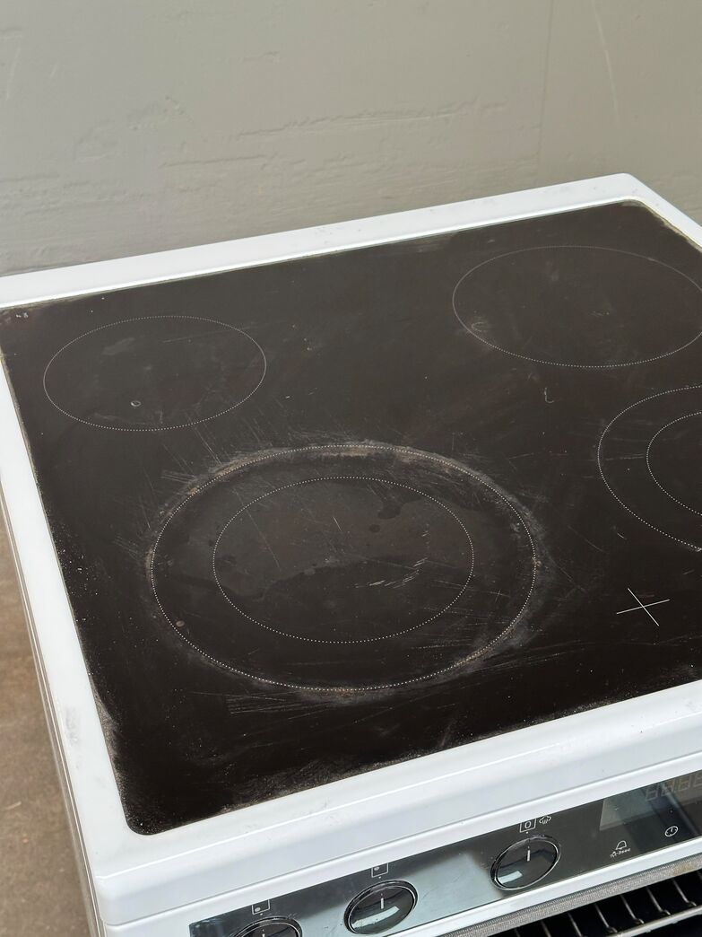 Voss keramisk komfur med ovn 85 cm