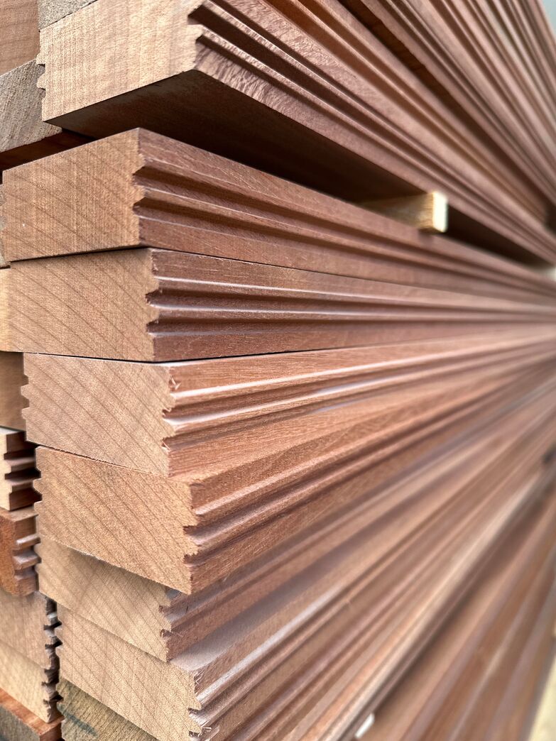 Mahogni 30x68 mm samlet parti - 228 lbm