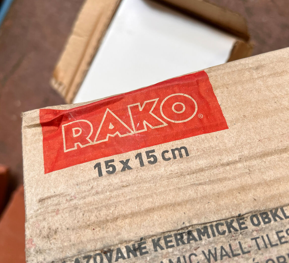 Hvid mat Rako flise - ubrugt