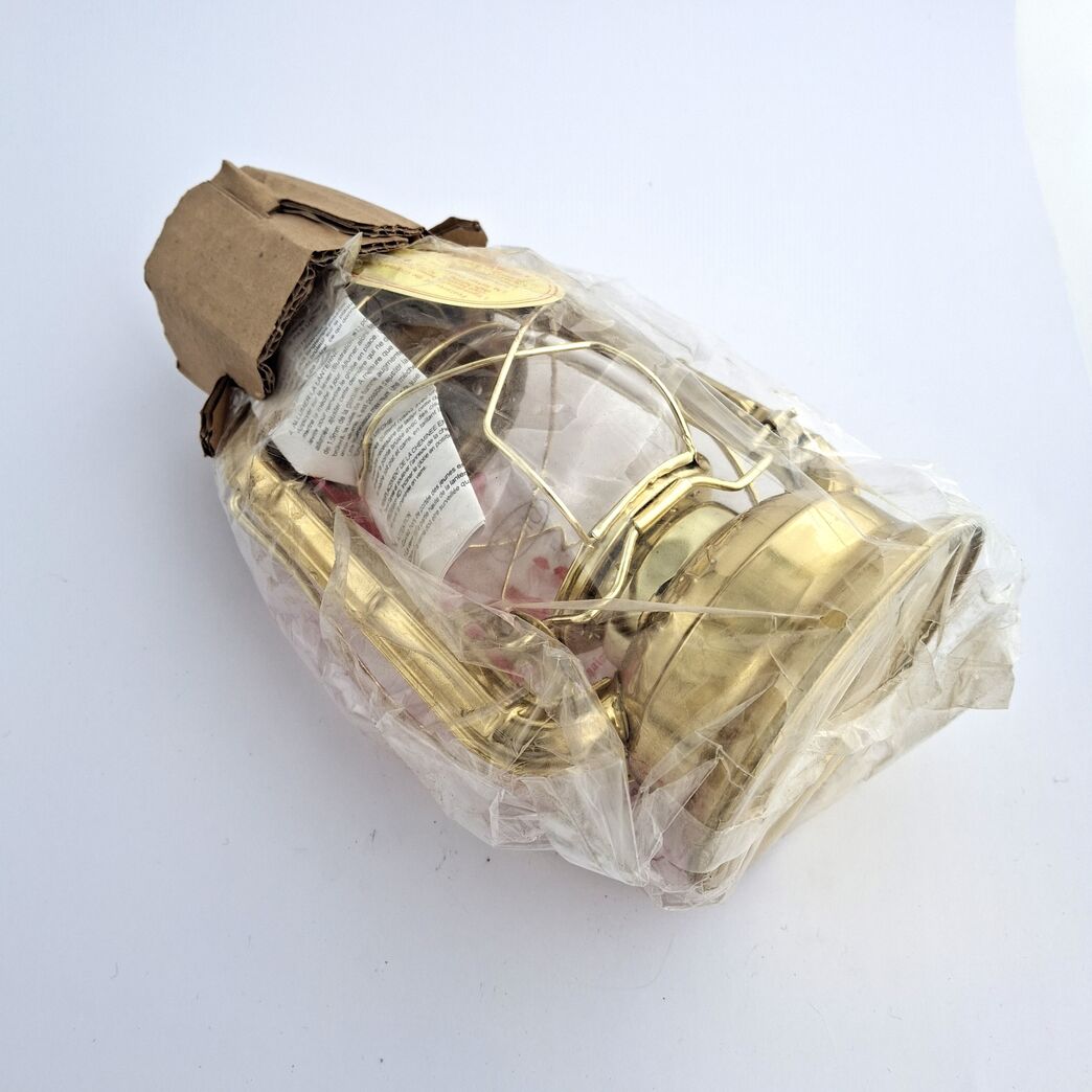 Dietz Flagermuslygte, petroleumslampe messingfarvet ny