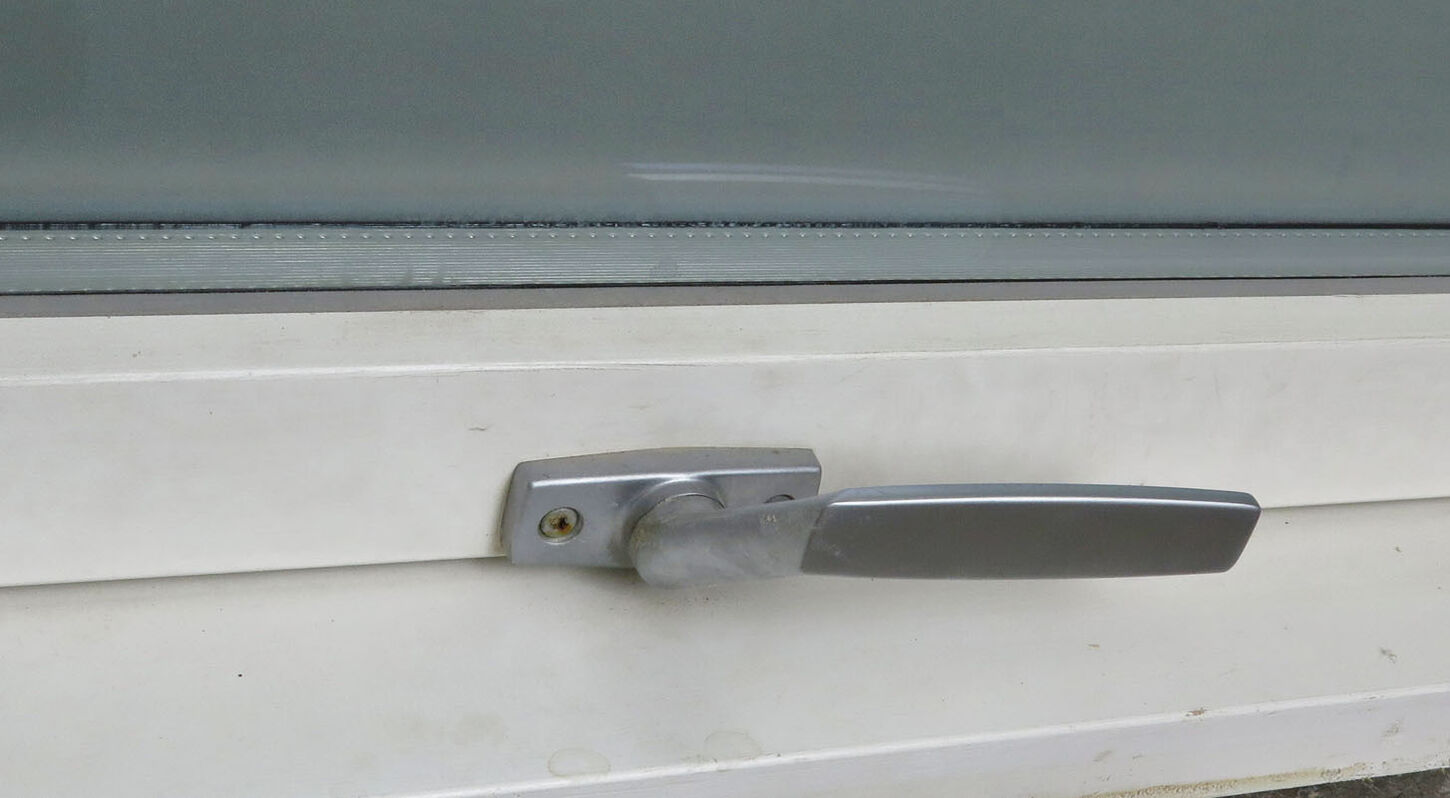 Termovindue med satineret glas - 107 cm