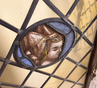 Dobbelt skabslåge med blyindfattet glas