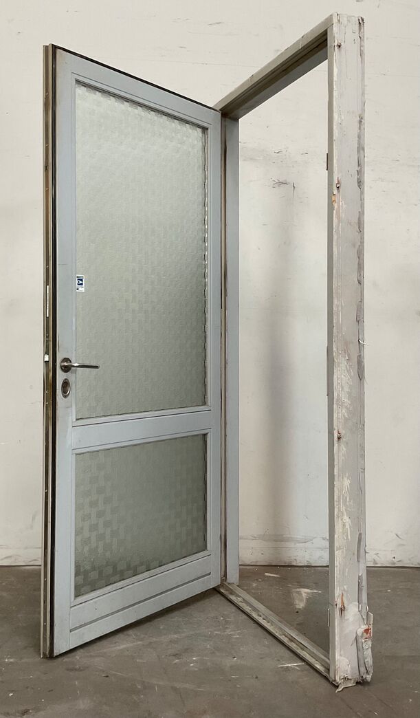 Yderdør med glas og karm Yderdør med glas og karm