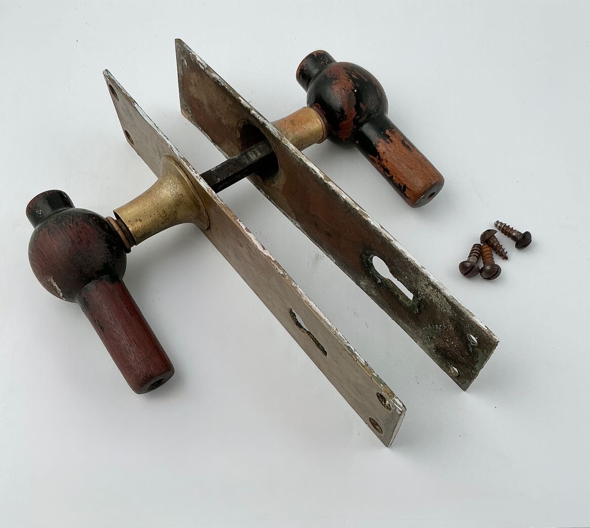 Dørgreb med langskilt