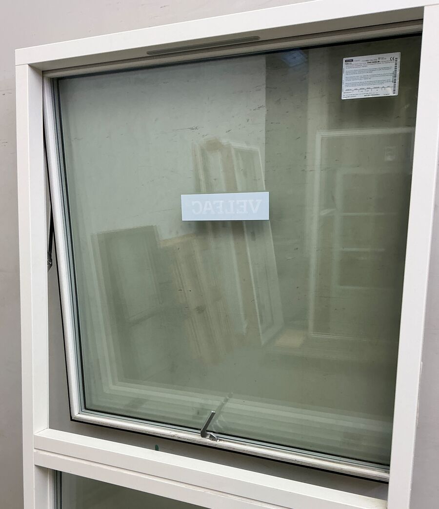 Energivindue med 2 ruder, opluk øverst