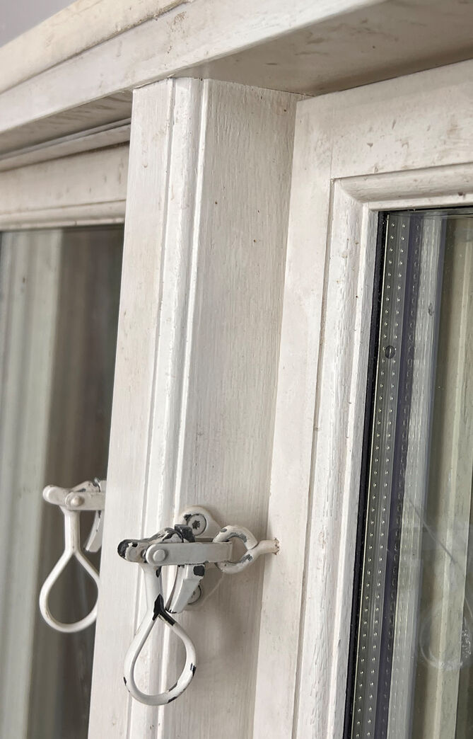 Bøjsø vindue med koblede rammer