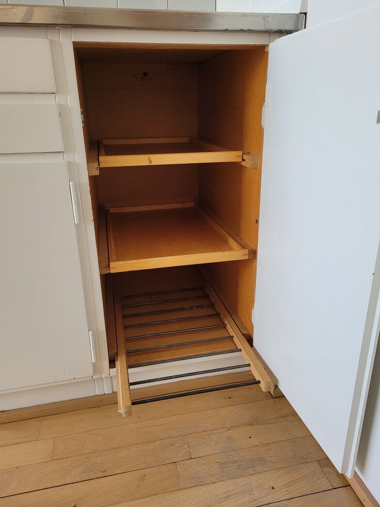 Malet komplet 60'er køkken