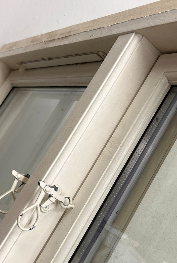 Bøjsø sprossevindue med koblede rammer