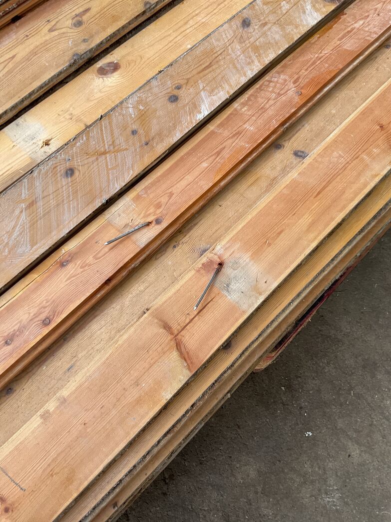 Brugte gulvbrædder i fyr, 14 m2, 8,9 cm