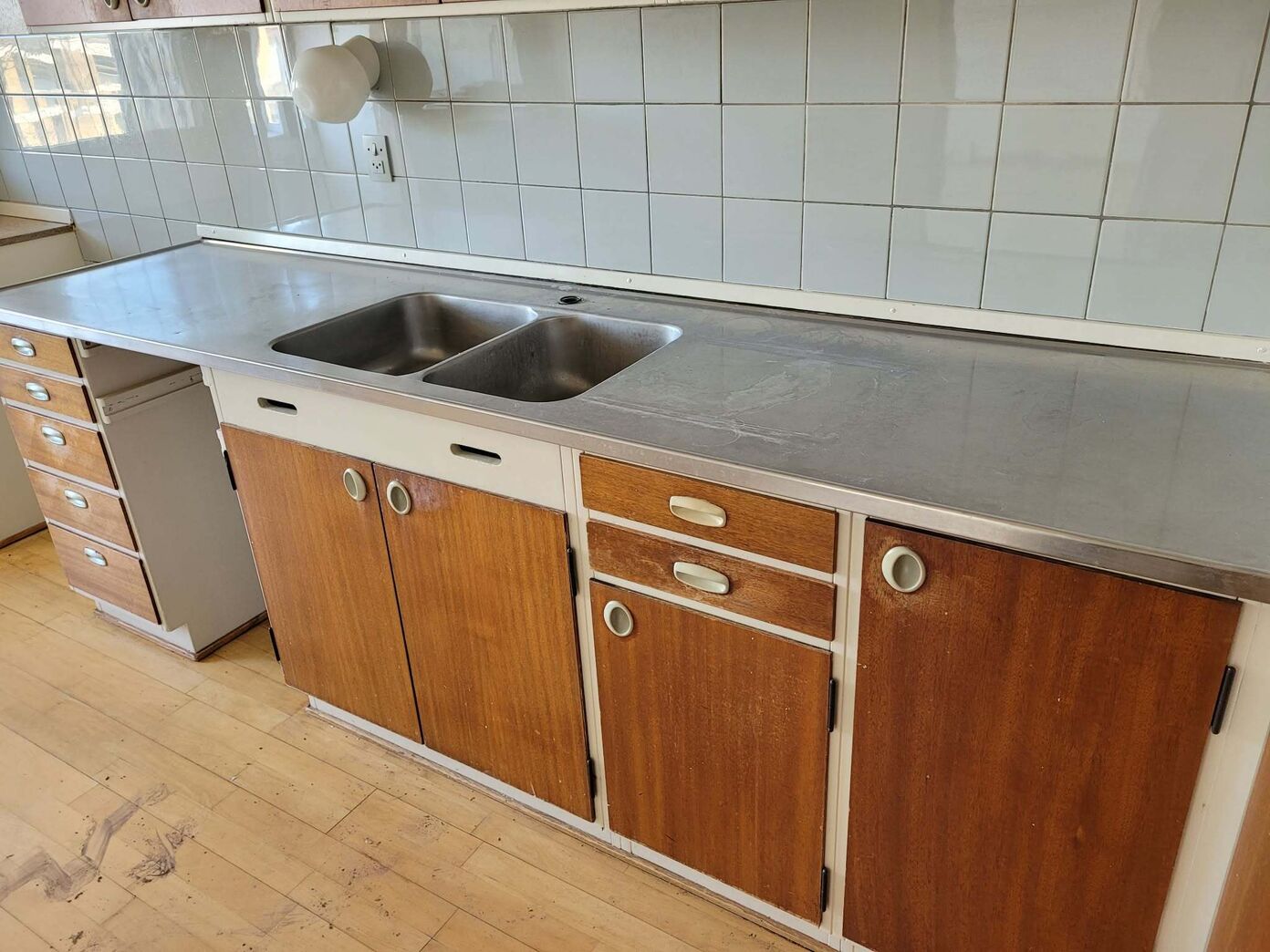 Originalt komplet 60'er køkken