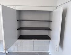 Komplet 60'er køkken - 2 stk overskabe - , malet